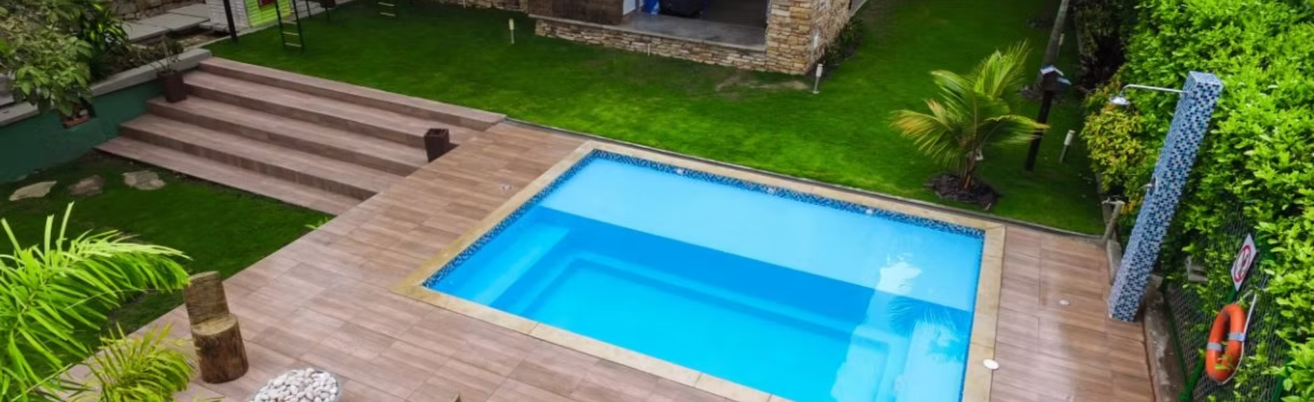 Piscina moderna